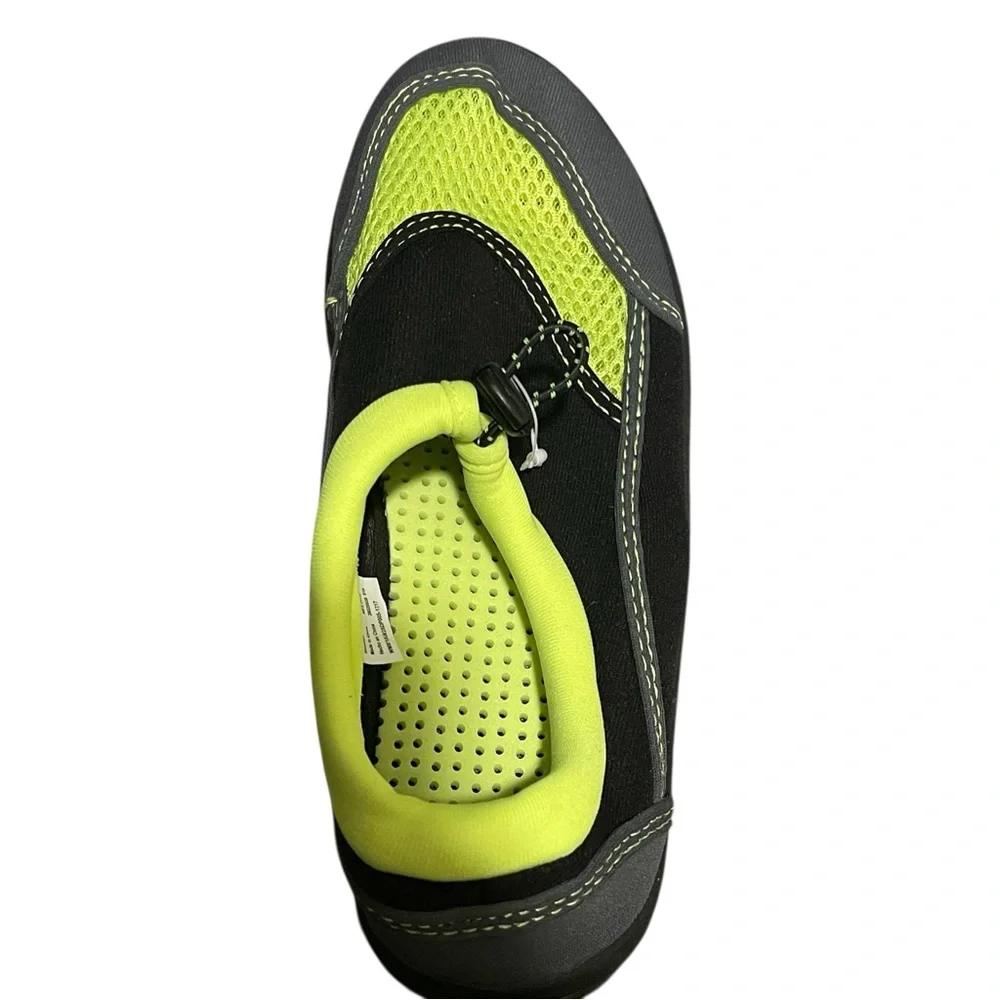 NWOT Athletic Works Kids Beach Water Shoe Size 2/3